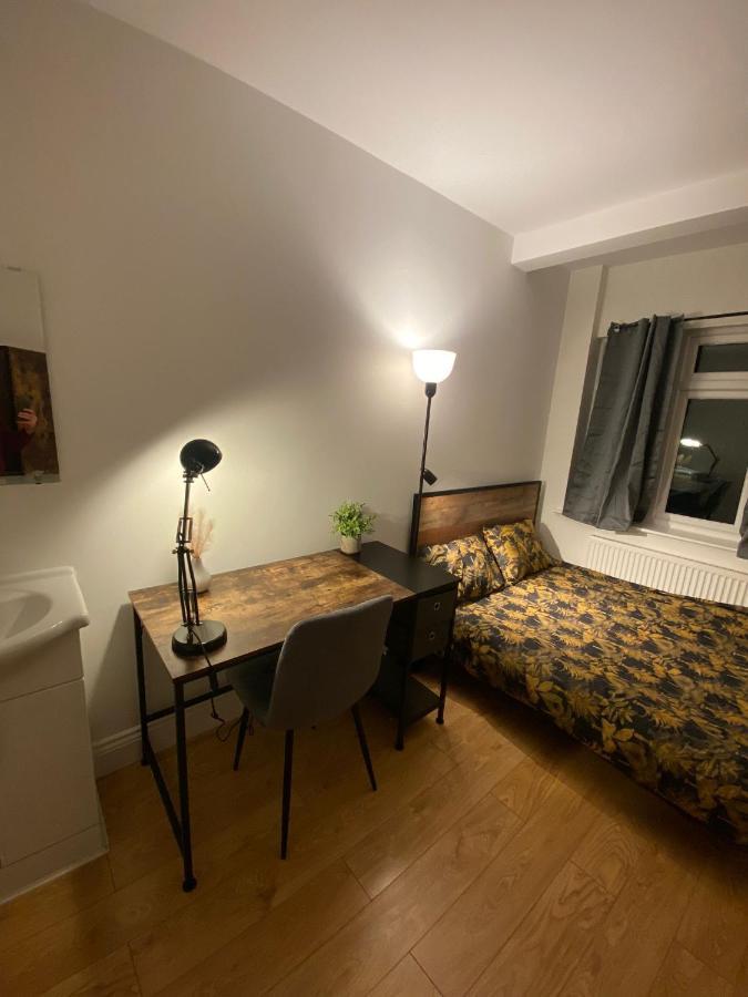 4 Wharncliffe Drive Hotel Hanwell Luaran gambar