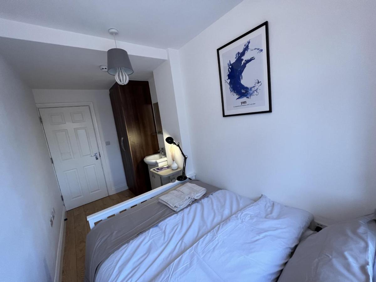 4 Wharncliffe Drive Hotel Hanwell Luaran gambar