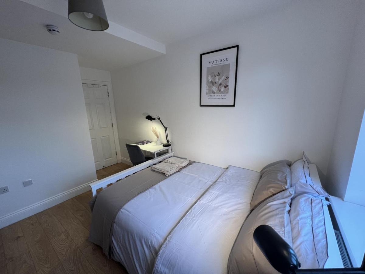 4 Wharncliffe Drive Hotel Hanwell Luaran gambar